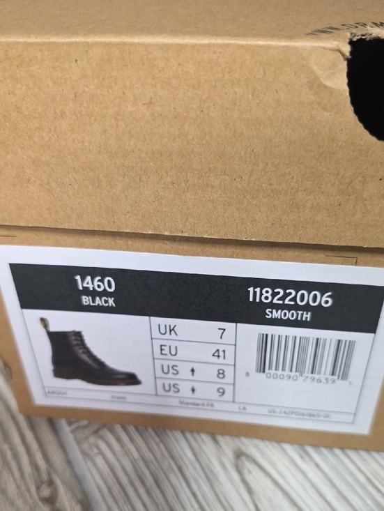 Dr. Martens 1460 Black Smooth Leather Combat Boots Mens 8 Womens 9 NEW main image 5